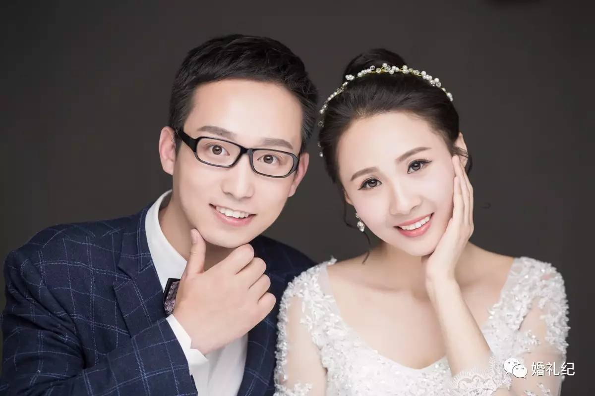 用婚纱照样片冒充客片，忽悠人下单，碰到这种摄影师怎破？