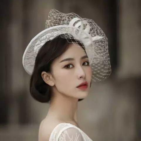 怎樣把婚紗照拍成VOGUE、時尚芭莎的雜志封面？