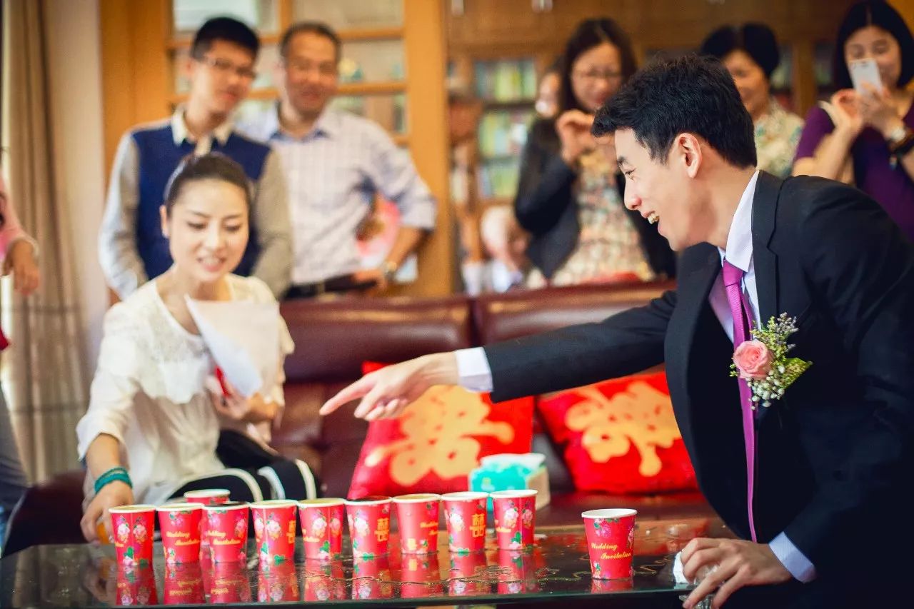 看完這些嗨翻天的堵門游戲，我只想重結一次婚！