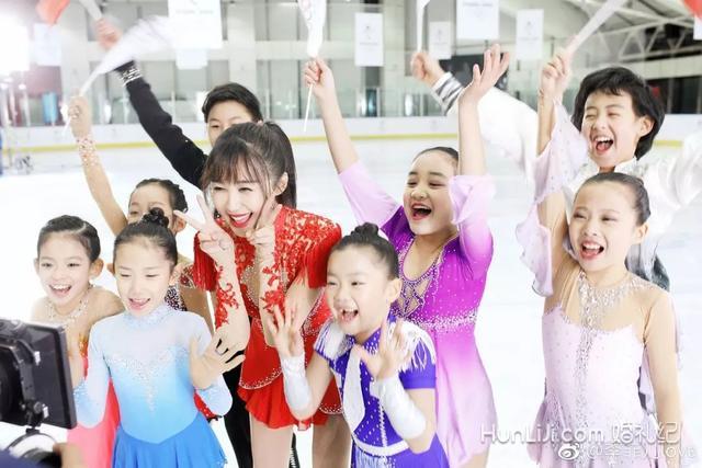 娜扎这点狂输李菲儿，爆红的柯基臀到底是怎样练成的？