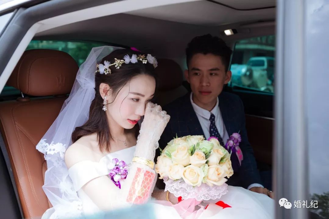 婚礼准备一半，我想取消婚礼 | 10个婚礼泪崩的瞬间