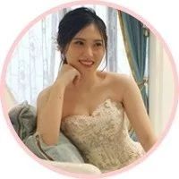 婚纱显白显瘦遮副乳 这些婚纱的细节设计绝了|桔梗婚纱试纱记