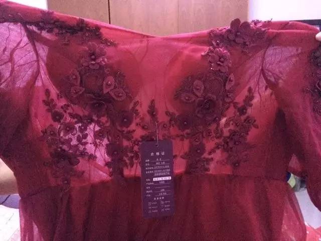 婚紗買家秀vs賣家秀差距真大！她用1500元搞定4套婚紗