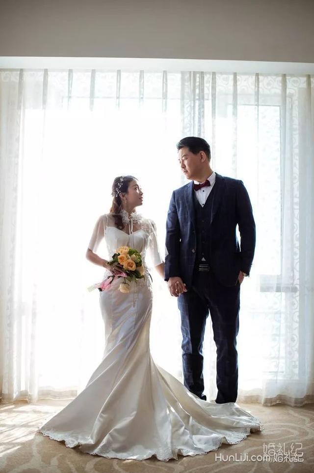 手臂胖的新娘怎么穿婚纱最显瘦？这一款千万别错过 | 青岛篇