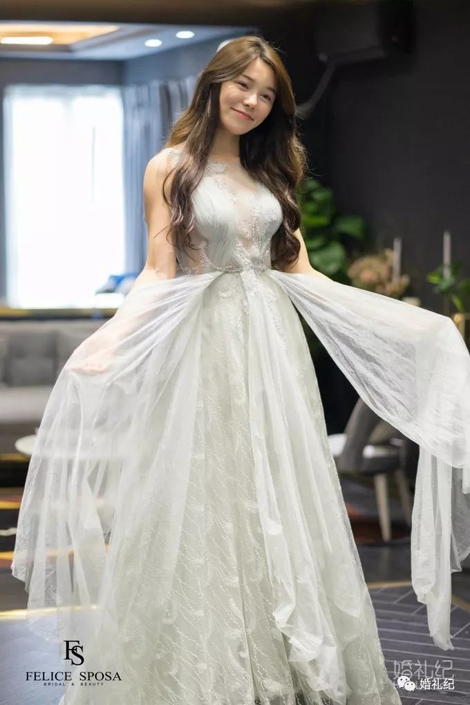 手臂胖的新娘怎么穿婚紗最顯瘦？這一款千萬別錯過 | 青島篇