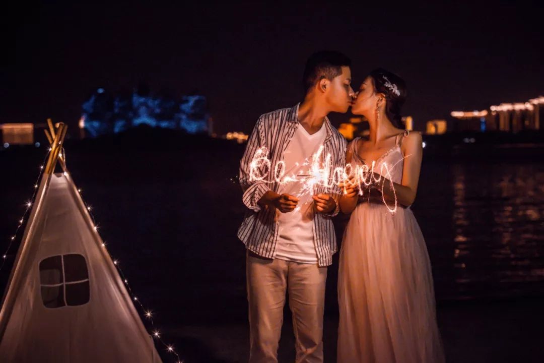 结婚必须要拍婚纱照吗？她们的拍照经历温暖了所有人