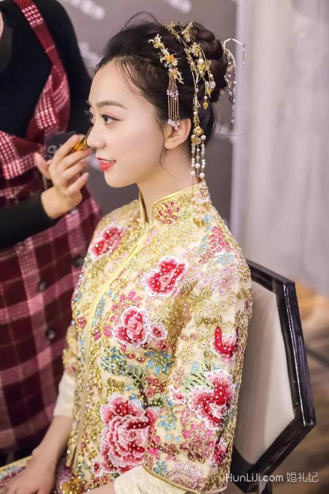 冬季婚纱就要选这样的，保暖显瘦又显气质 | 试纱记