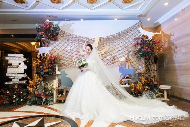 ������ô����������ʽ�У����Ļ鷿+�������˶���͵ѧ