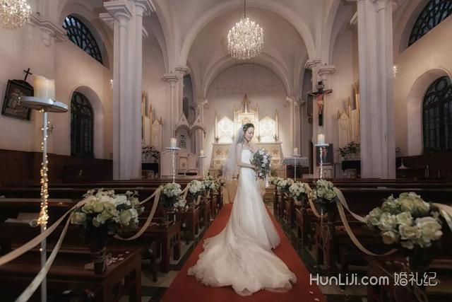 ������ô����������ʽ�У����Ļ鷿+�������˶���͵ѧ