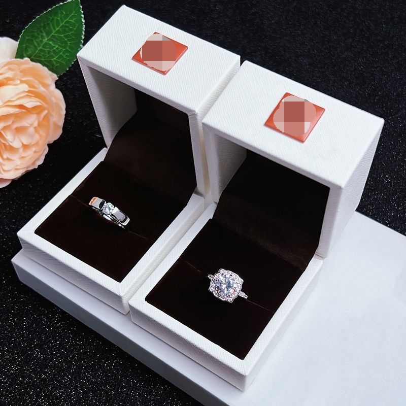 【道具戒指】大牌仿真钻戒对戒结婚求婚戒指婚礼仪式道具戒结婚订婚用品