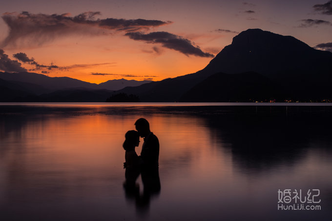 七月我们再回湖