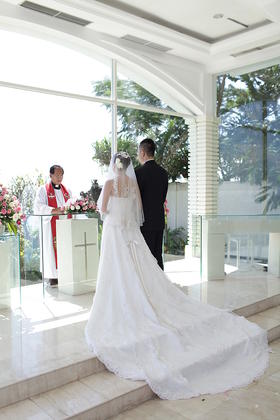 跨国双城婚旅 巴厘岛教堂婚礼&国内个性宴会婚礼策