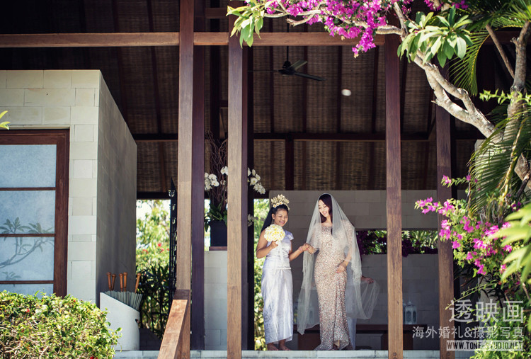 巴厘岛婚礼-水之教堂婚礼-透映画