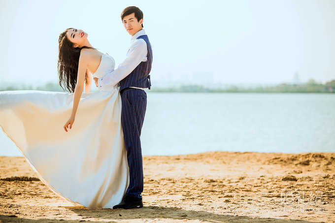 幸福婚纱照   幸福的笑容 