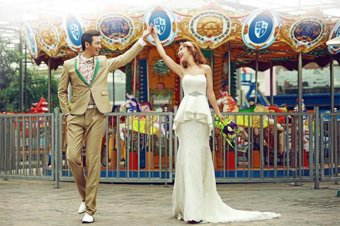 罗威国际婚纱摄影爱慕风尚特别套3388元