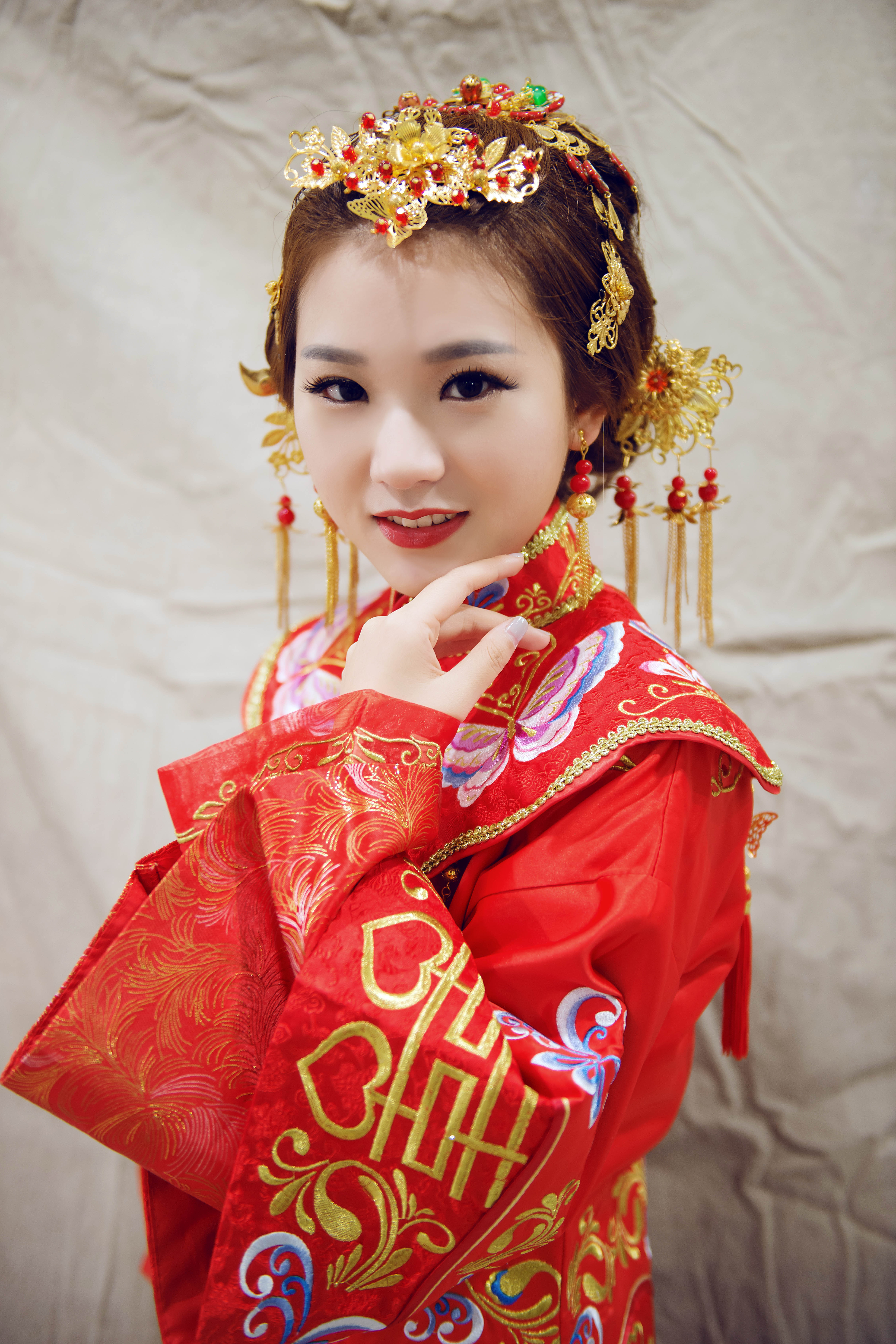 【欧妮莎婚纱】喜庆精致绣工红双喜复古秀禾服