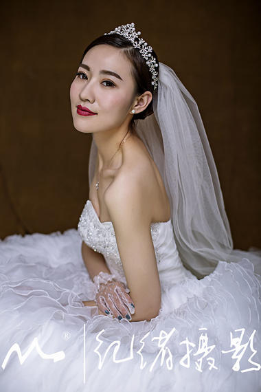 南京婚纱摄影简约韩式复古内景婚纱照黑白照片工作室