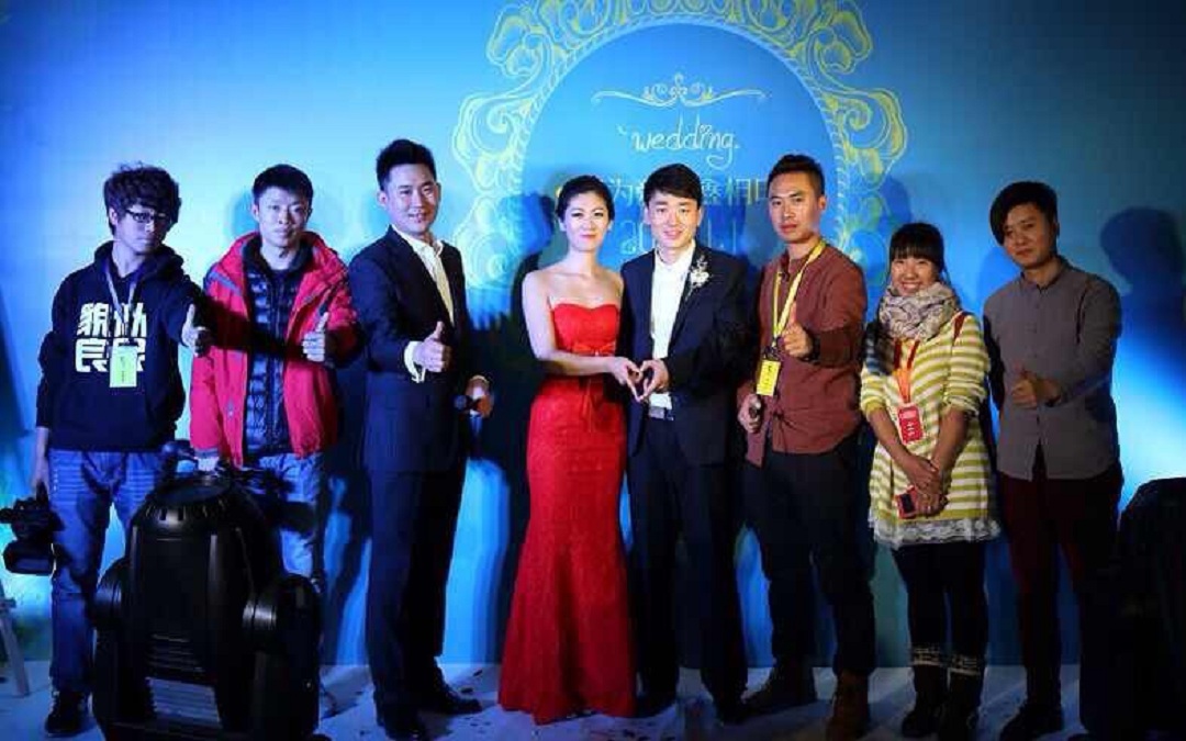 8年从业经验+您的婚礼专家+主持人张翔