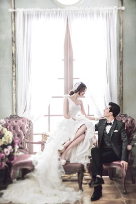 韩式清新婚纱照《花儿》