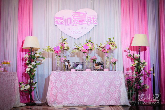 【龙凤作品】威尼斯酒店 裸粉的柔情与优美并存