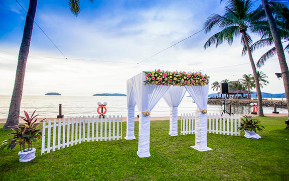 【爱蜜游】沙巴轻奢沙滩婚礼香格里拉丹绒亚路酒店