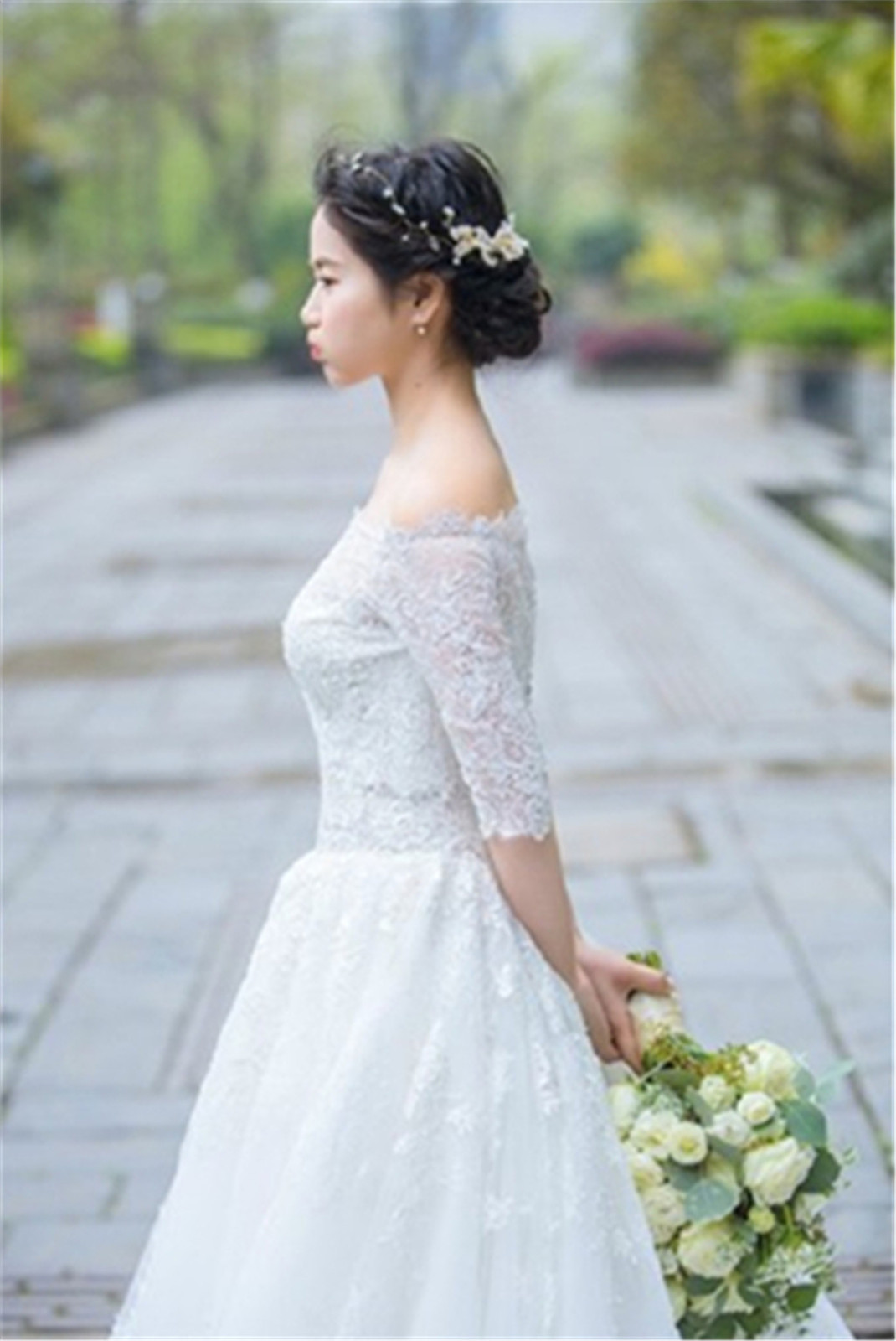 【BRIDES】鲜花的幸福见证