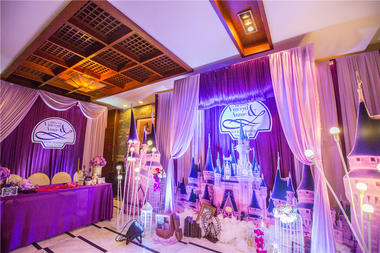 粉紫色魔幻城堡主题婚礼