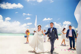 【芊寻海外婚礼】马尔代夫LUX岛沙滩婚礼+婚纱照