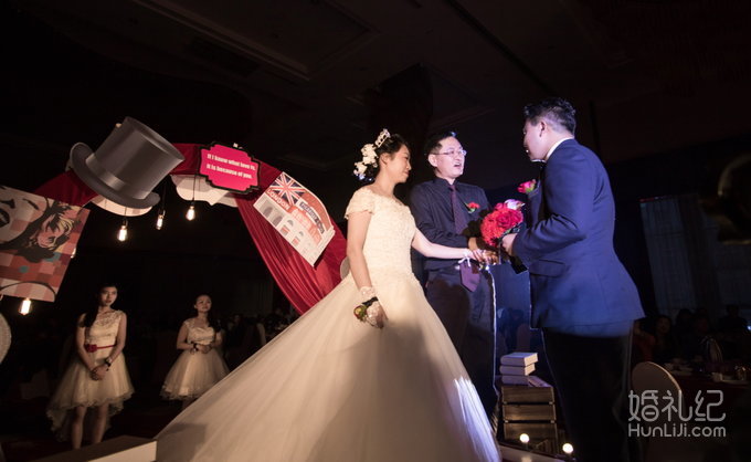 婚礼摄影单机和双机_婚礼摄影单机和双机_婚礼摄影双机还是单机