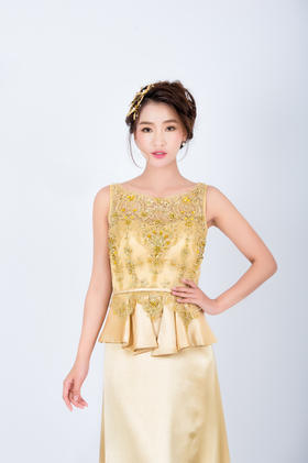 【YVONNE】一件优雅高贵的金色晚礼服