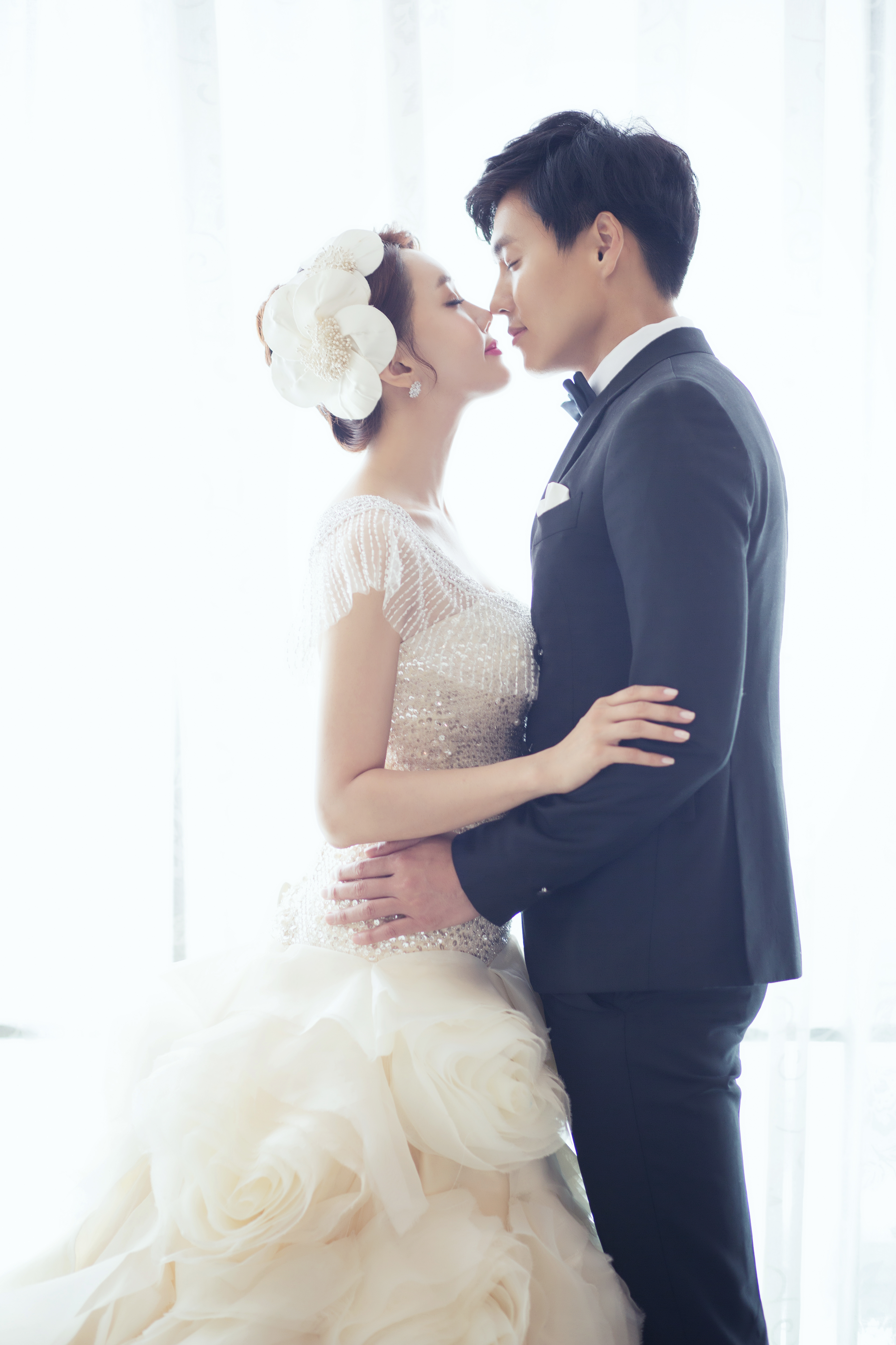 最新韩式内景婚纱照