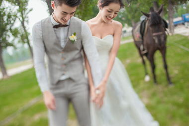 【纪实韩风—与你相拥】丨马场婚纱照样片欣赏
