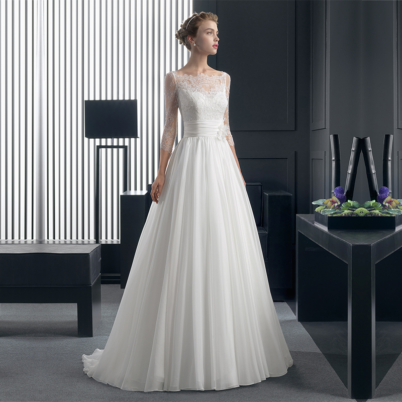 新款白色一字肩新娘高端奢華拖尾大碼韓版婚紗M3040