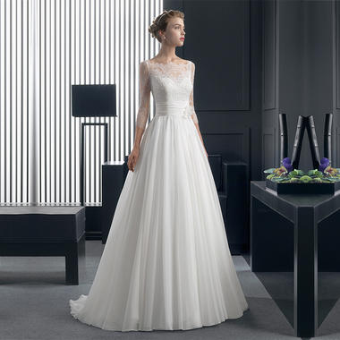 新款白色一字肩新娘高端奢华拖尾大码韩版婚纱M3040