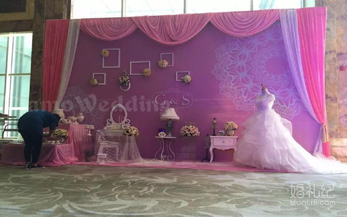 签到笔两支 迎宾区背景布缦布置及绢花立体装饰 欧式精美婚礼迎宾