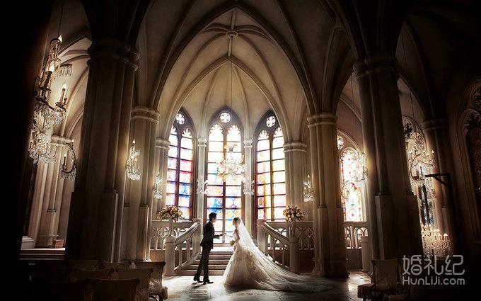 米兰电影定制景-米兰教堂,婚礼摄影,婚礼纪 hunliji.