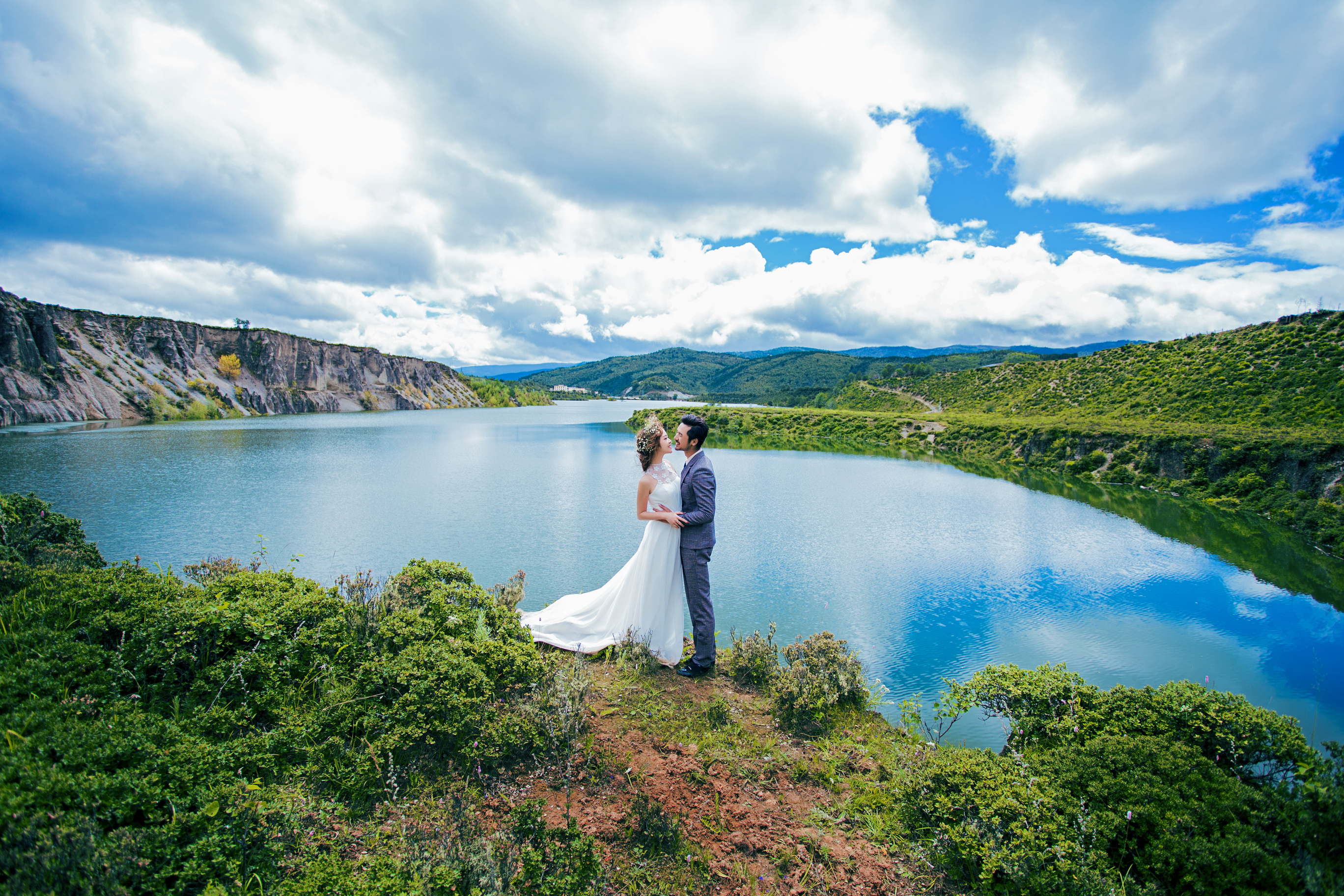 #波西米亚旅拍婚纱摄影# 香格里拉 湖岸