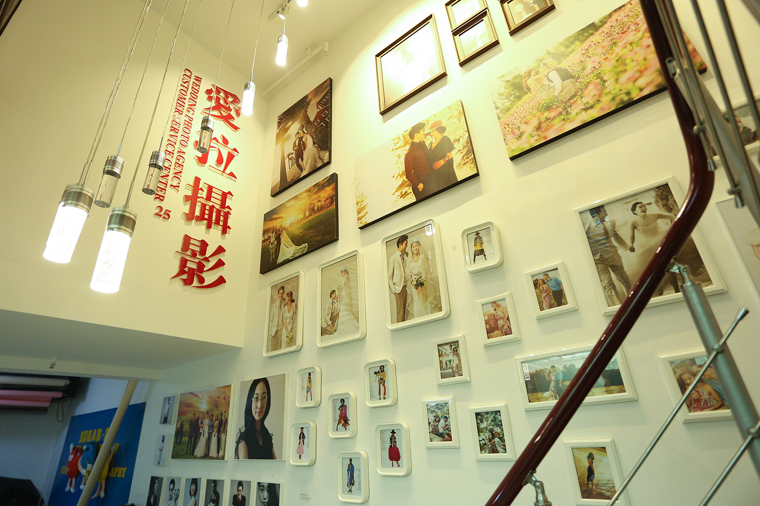 天津爱拉婚纱摄影中心