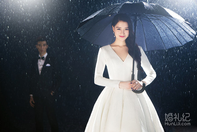 大气婚纱照发型图片