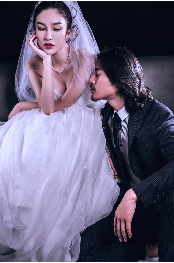 【玖藝視覺/8890高級定制婚紗攝影A套系】