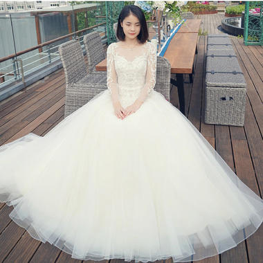 冬季新款韩版蕾丝显瘦公主长袖婚纱礼服长拖尾修身