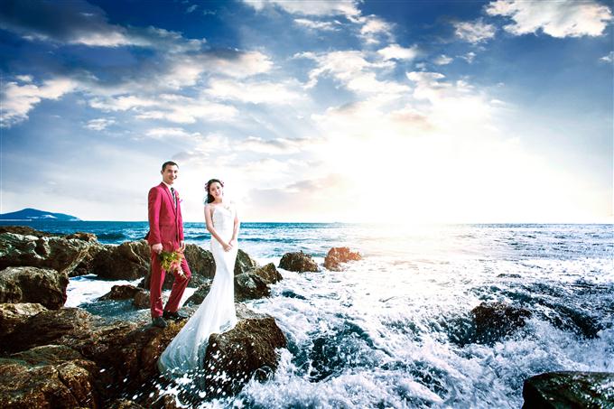 半山半島送給劉富夫婦祝福永遠幸?？鞓?
                /></div><div   id=