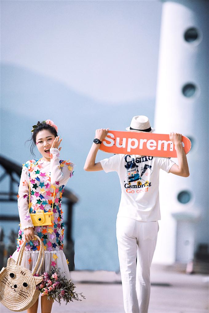 分界洲送給張冉冉夫婦祝福永遠幸福快樂