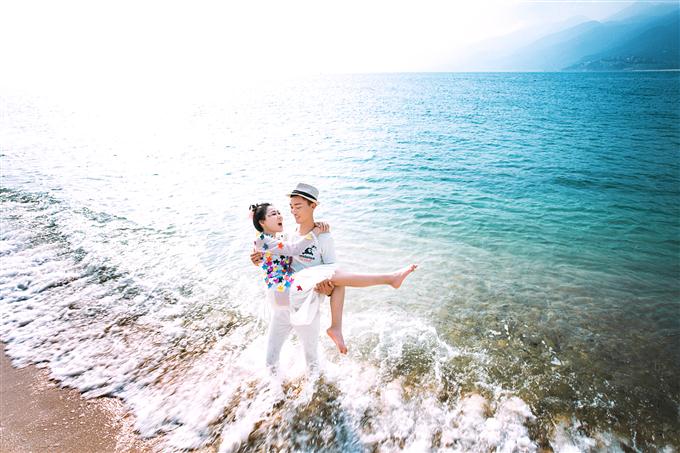 分界洲送給張冉冉夫婦祝福永遠幸?？鞓?
                /></div><div   id=