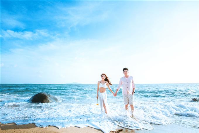 大小洞天送給李嘉希夫婦祝福永遠幸?？鞓?
                /></div><div   id=