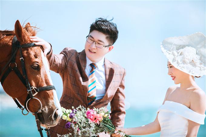 大小洞天送給李嘉希夫婦祝福永遠幸?？鞓?
                /></div><div   id=