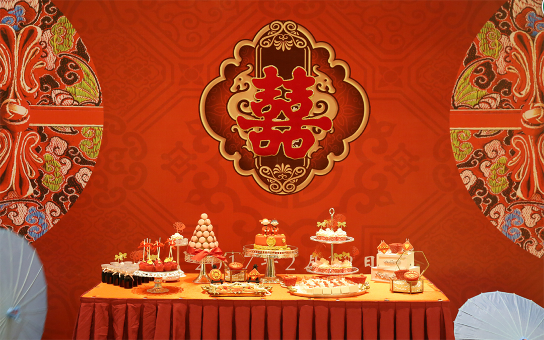 中式婚礼甜品台，古典与现代的融合