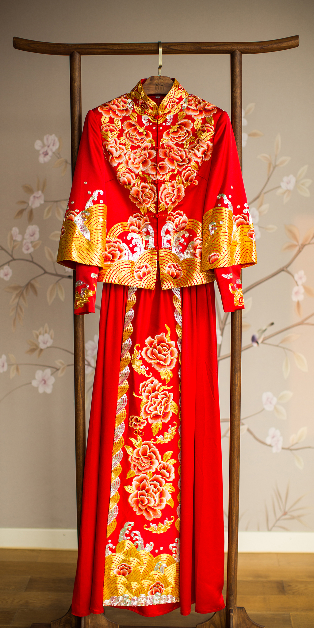 丝.致私服高端旗袍秀禾装定制店