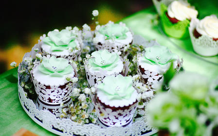 北京婚礼甜品台白绿清新春夏热选甜点桌