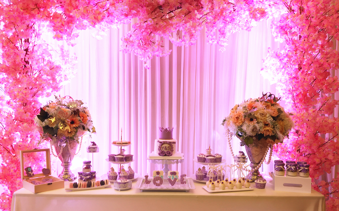 『Dashing Cake』紫色花系婚礼甜品台